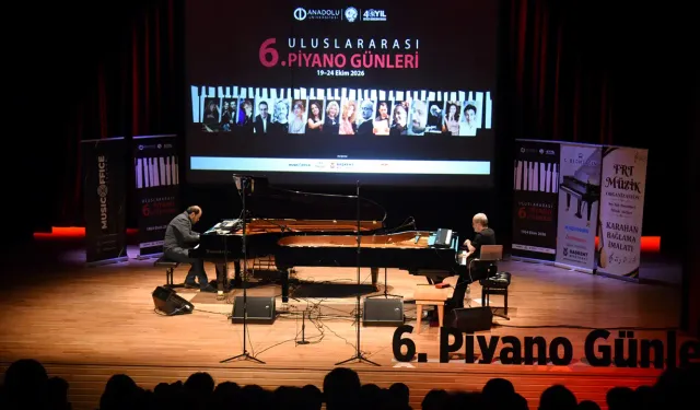 Anadolu Üniverisitesi'nde doğaçlama piyano resitali