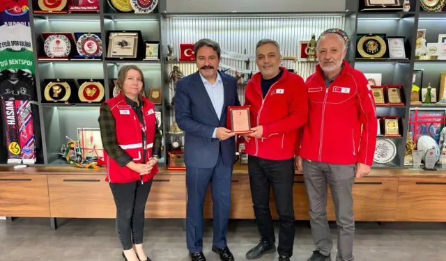Eskişehir Gençlik ve Spor İl Müdürlüğü'nün kan bağışı desteği ödüllendirildi