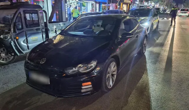 Eskişehir'de abartı egzoz nedeniyle durduruldu, polise mukavemet gösterince gözaltına alındı