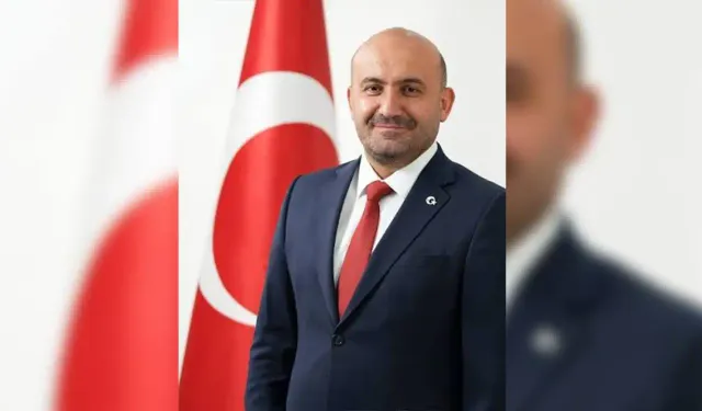 Eskişehir’de Eğitim-Bir-Sen Genel Kurulu’nda Gürhan Albayrak’tan eğitim vurgusu