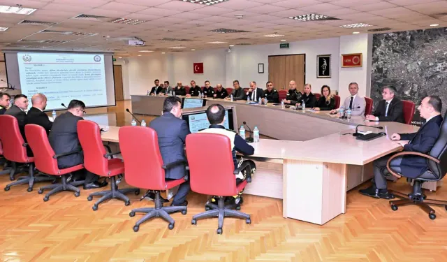 Eskişehir'de Emniyet Müdürü Yılmaz’dan okul çevreleri için talimat