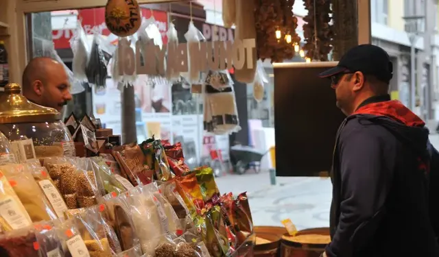 Eskişehir’de soğuklar bitki çaylarına talebi artırdı