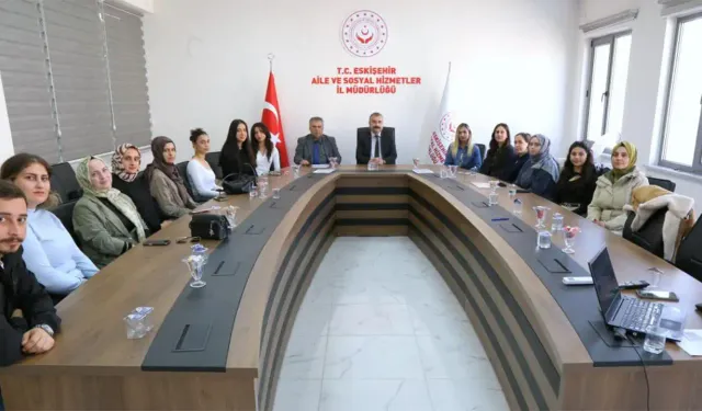 Eskişehir’de yeni göreve başlayan bakım personeline eğitim desteği