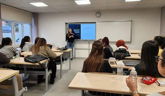 Eskişehir'den Avrupa'ya uzanan başarı! Anadolu Üniversitesi öğrencisi Türkiye'yi temsil edecek