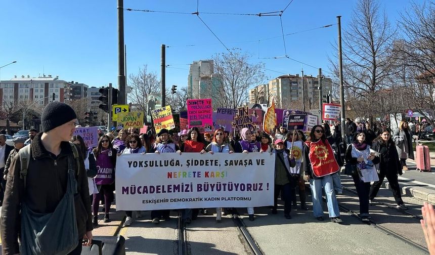 "Kadınları yok sayan rejimi tanımıyoruz"