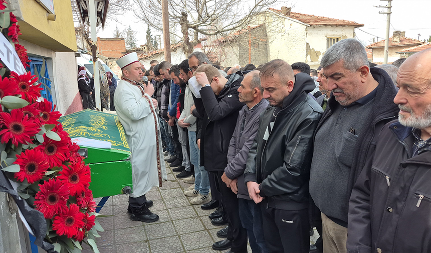 Bir aylık evli gencin cenazesinde gözyaşları sel oldu