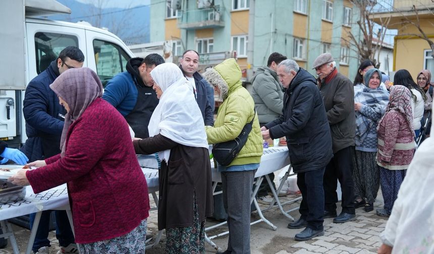 Mihalgazi’de vatandaşlar orucunu birlikte açtı