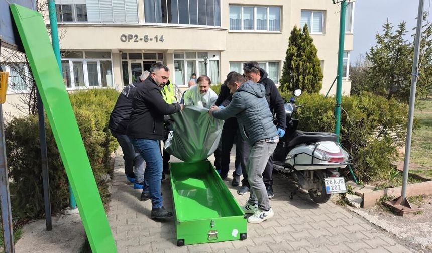 Eskişehir'de şüpheli ölüm: Yaşlı kadının cansız bedenine ulaşıldı