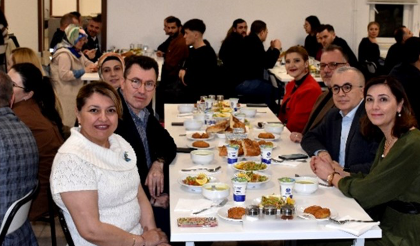 ESOGÜ'de personeller iftarda buluştu