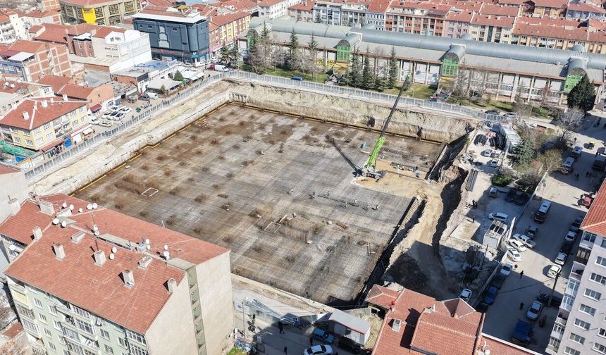 Eskişehir’de esnaf ve vatandaşın beklediği proje yükseliyor