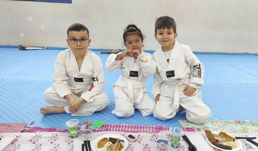 Taekwondocular iftar sofrasında buluştu