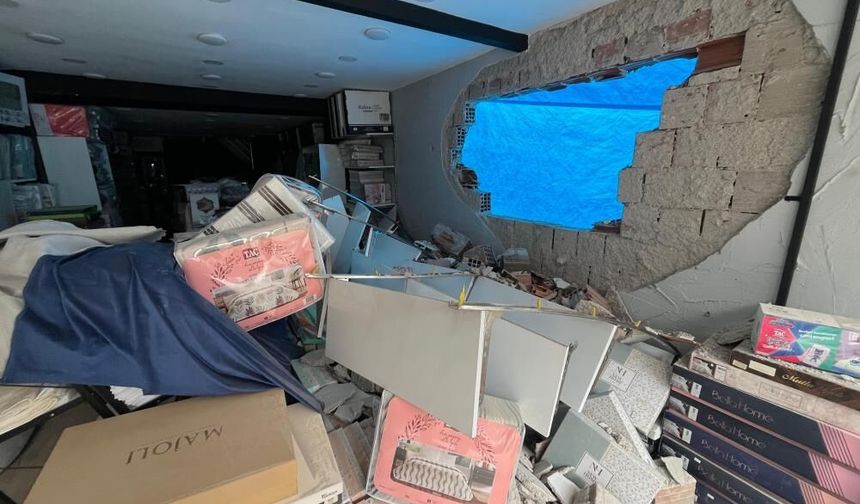 Eskişehir duvarı yıkılan dükkana hayret veren çözüm