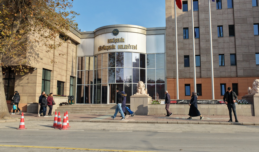 Eskişehir'de sürücülere uyarı: O cadde 4 gün trafiğe kapatılacak
