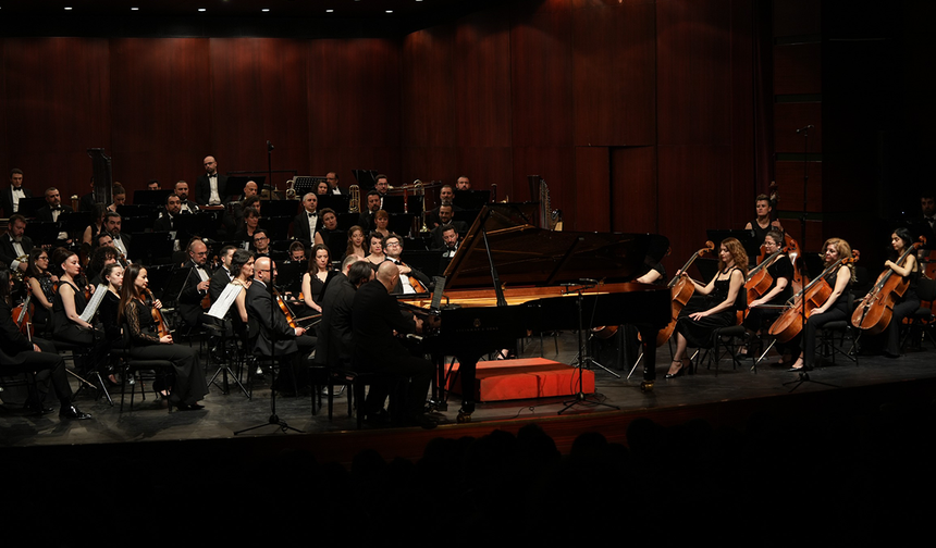 Eskişehir'de sanatseverler unutulmaz bir akşam yaşadı