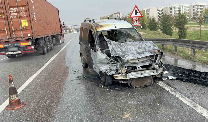 Eskişehir'de sürücü direksiyon başında beyin kanaması geçirdi