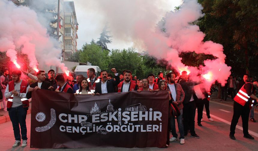 Eskişehir CHP Gençlik Kolları’ndan 19 Mayıs’ta coşkulu yürüyüş