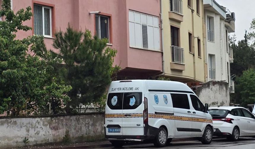 Çilingirle girilen evde acı manzara: Öğretmen hayatını kaybetti