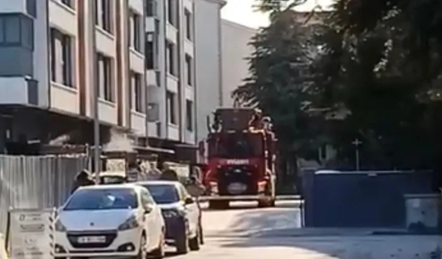 İsmet İnönü Caddesi’ndeki yangın paniğe yol açtı