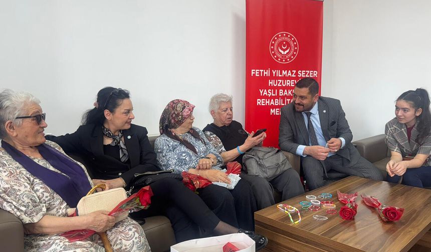 Eskişehir'de İYİ Parti’den huzurevi ziyareti