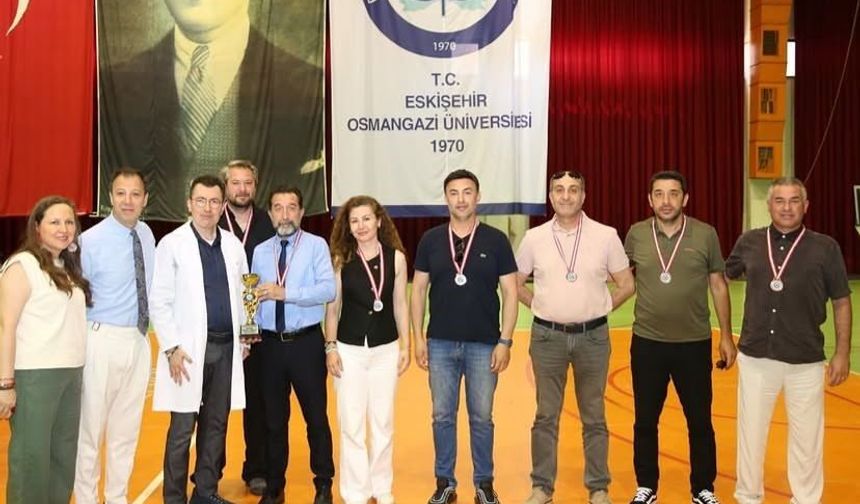 ESOGÜ Personel Turnuvasında kupalar sahiplerini buldu