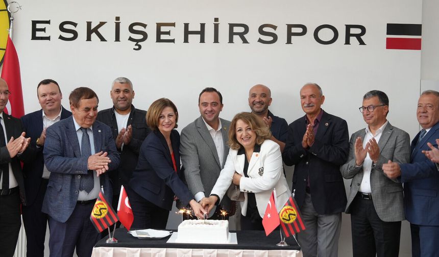 Başkan Ünlüce’den Eskişehirspor’a anlamlı ziyaret