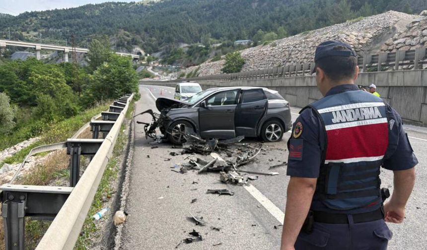 Eskişehir karayolu üzerinde kaza: 2 yaralı