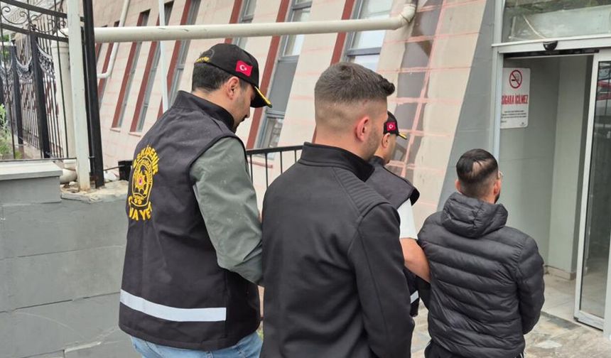Eskişehir'de silahlı kavga olayının 2 şüphelisi adliyeye çıkarıldı