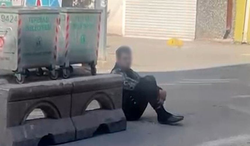 Eskişehir’de sokakta hareketsiz duran kişi vatandaşları endişelendirdi
