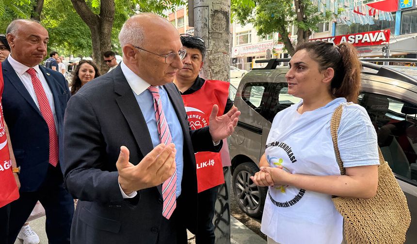 CHP’li Çakırözer’den açlık grevindeki öğretmenlere destek