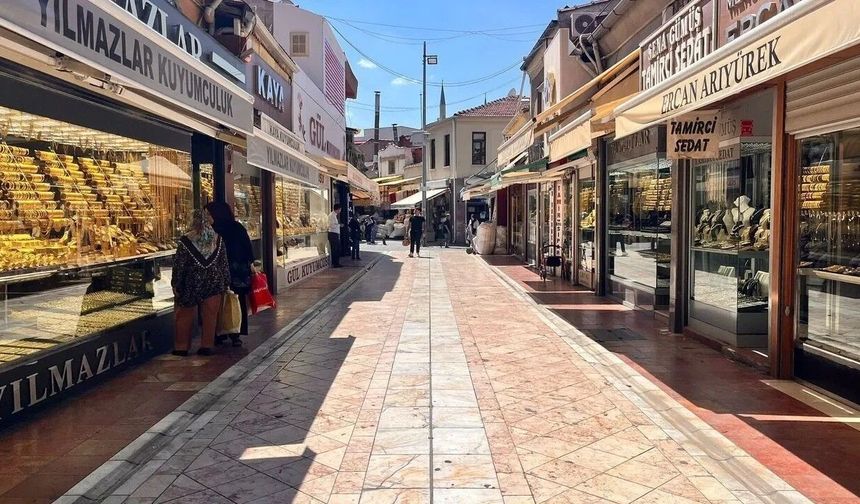 Eskişehir kuyumcularında saatler değiştirildi