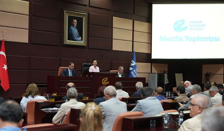 Eskişehir Büyükşehir Meclisi'nde kreş ve Alzheimer merkezi ücretleri tartışma yarattı