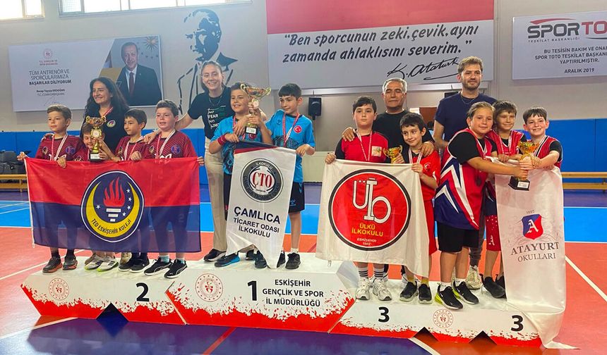 Minik raketler kürsü için yarıştı