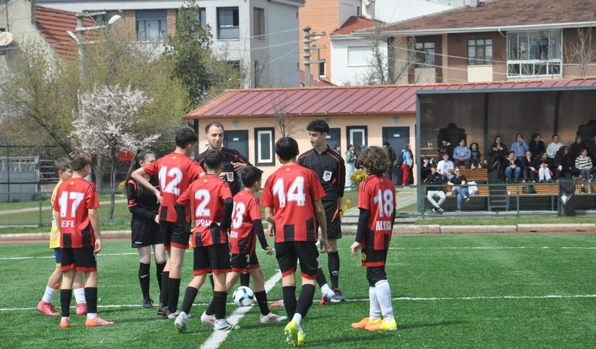 Şampiyonluk cumartesiye kalır mı?