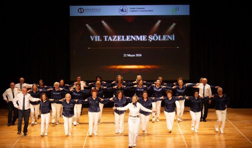 Tazelenme Üniversitesi’nde dönem sonu coşkusu şölene dönüştü