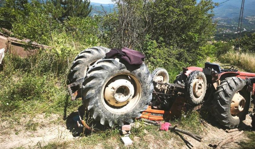 Traktörün altında kalan sürücü hayatını kaybetti