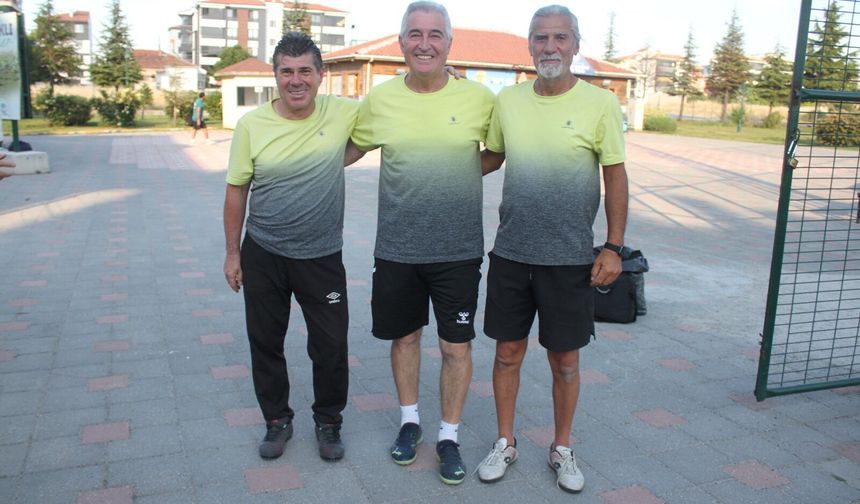 7 Kardeşler Futbol Akademisi'nde gelecek sahaya çıkıyor