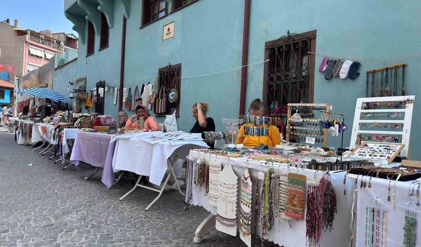 Eskişehir'de kadınlar fabrikasyona meydan okuyor! Her ürün tek tek el emeği