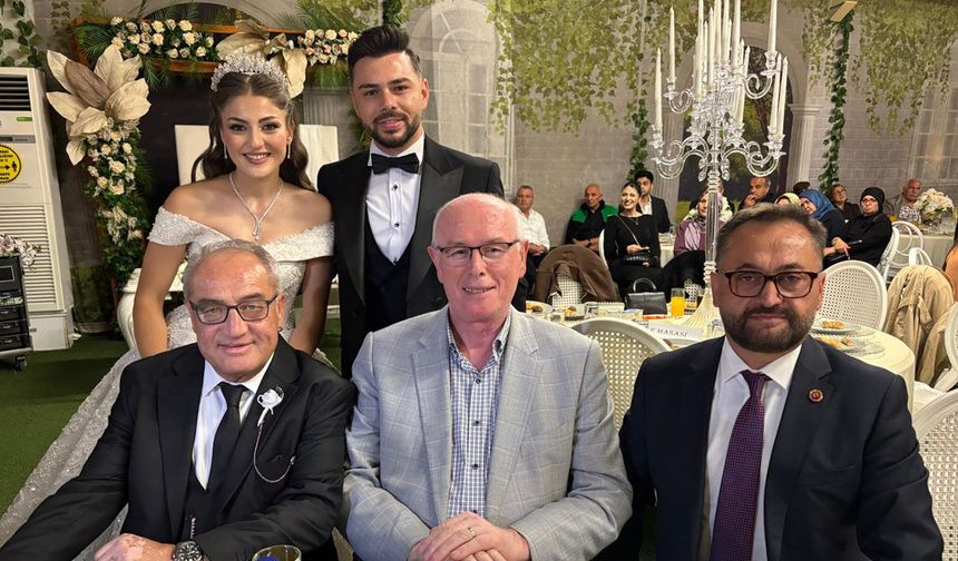 Aslan ailesinin mutlu günü