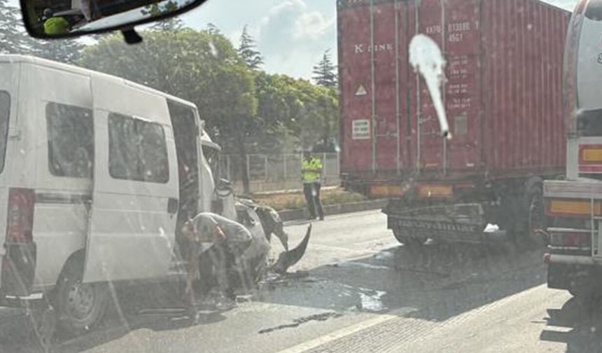 Eskişehir'de Çevre Yolu'nda korkutan kaza