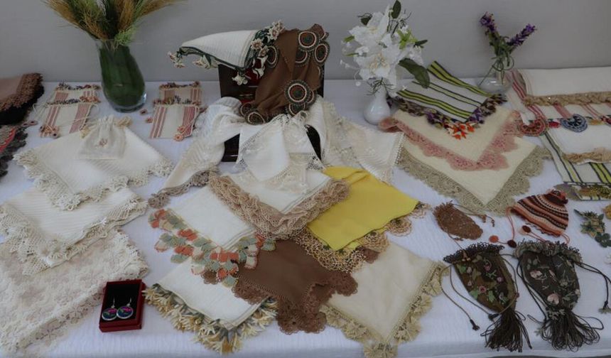 Eskişehir'de iğne iplikle geçmişi geleceğe taşıyorlar