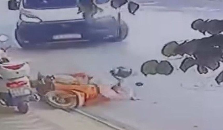 Eskişehir'de korkutan kaza: Minibüs motosiklete çarptı