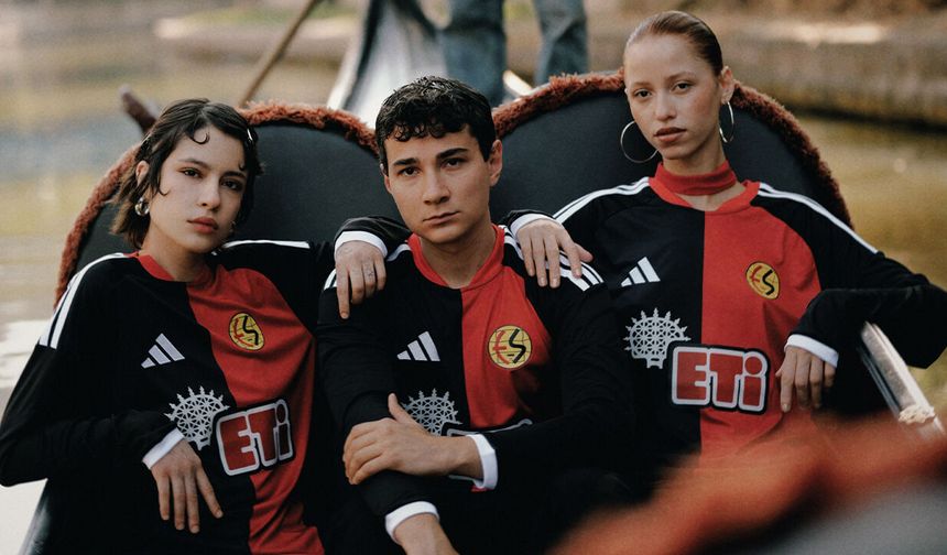 Eskişehirspor yeni sezon formalarını tanıttı! İşte 5 farklı tasarım