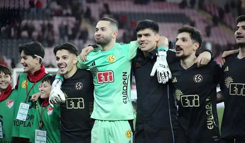 Eskişehirspor'da imza haftası: 20 futbolcu resmi sözleşmeye hazırlanıyor