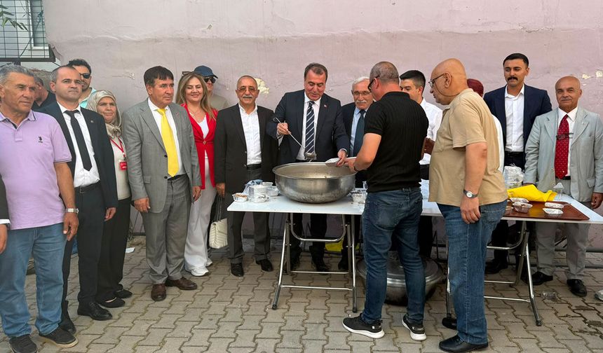 MHP Eskişehir Teşkilatı aşure günü programına katıldı