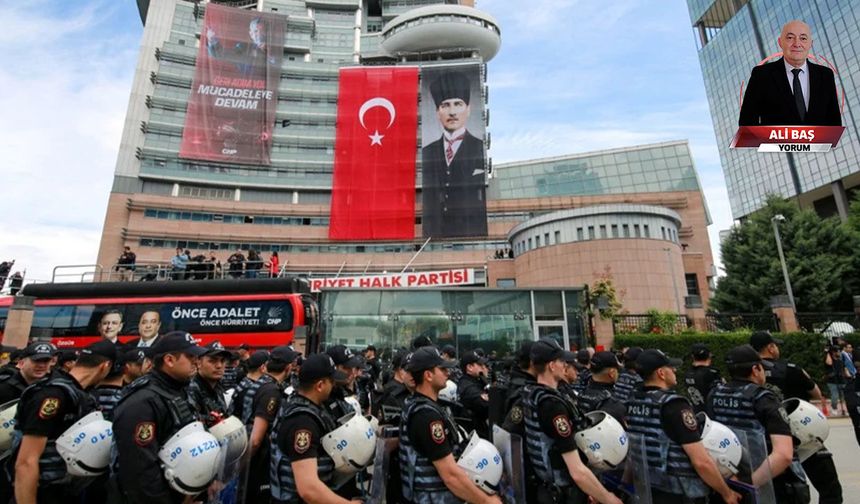 Önce CHP seçmenini böldüler şimdi de partiyi bölüyorlar