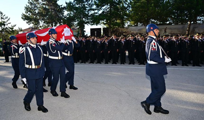 Şehit Uzman Çavuş Mehmet Demirbaş için Eskişehir'de tören düzenlendi