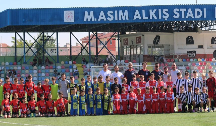 Alt Yapı Derneği turnuvaya katıldı