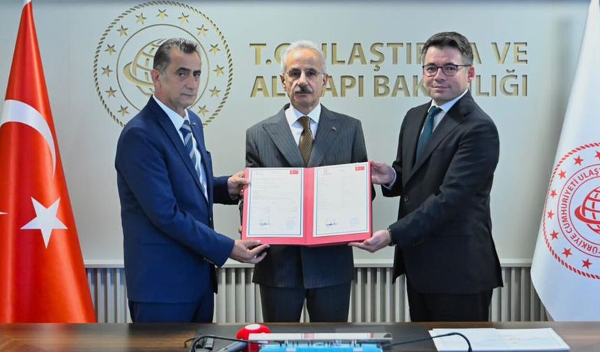 Bakan Uraloğlu duyurdu: Eskişehir’de üretilen E5000’e Avrupa’dan TSI sertifikası