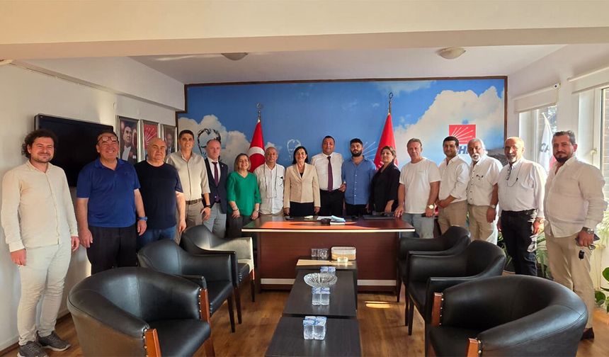 Eskişehir CHP Milletvekili Jale Nur Süllü, İl Yönetimi ile bir araya geldi
