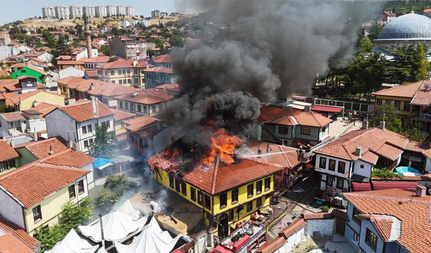 Eskişehir Tarihi Odunpazarı Evleri'nde korkutan yangın